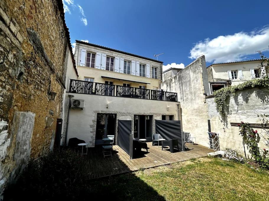 Le Republique - Logements Avec Jardin Situes En Plein Coeur De Ville Et Proche Des Thermes Rochefort (Charente-Maritime) Exterior foto