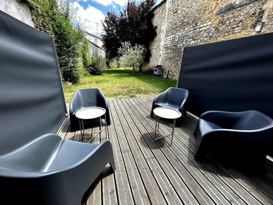 Le Republique - Logements Avec Jardin Situes En Plein Coeur De Ville Et Proche Des Thermes Rochefort (Charente-Maritime) Exterior foto