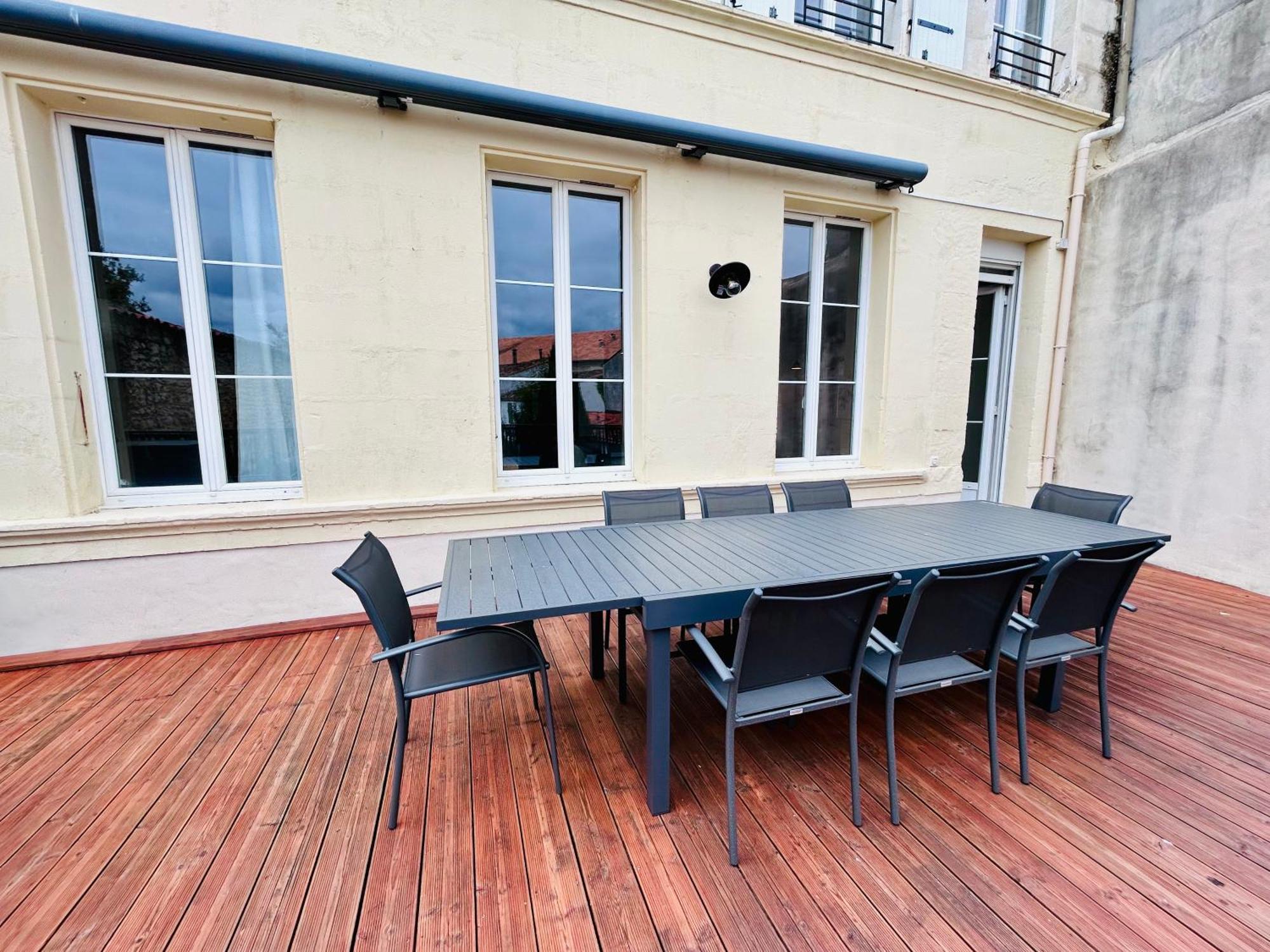 Le Republique - Logements Avec Jardin Situes En Plein Coeur De Ville Et Proche Des Thermes Rochefort (Charente-Maritime) Exterior foto